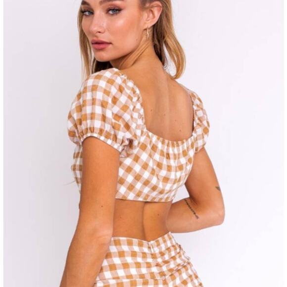 Le Lis S Tan White Plaid Checkered Tie Up Keyhole Short Cap Sleeve Crop Top - Picture 4 of 7
